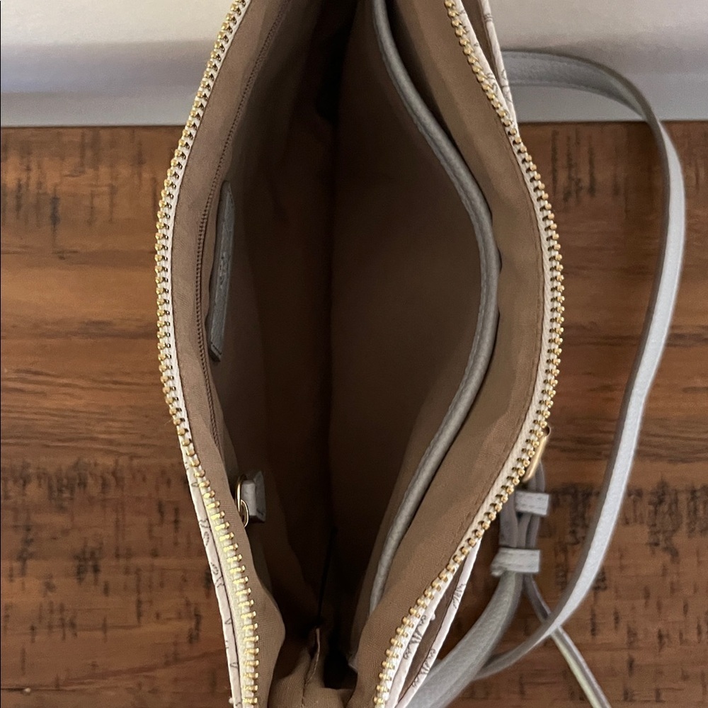 Nanette Lepore Cream and Gray Patterned Crossbody Purse NWOT - Picture 7 of 14